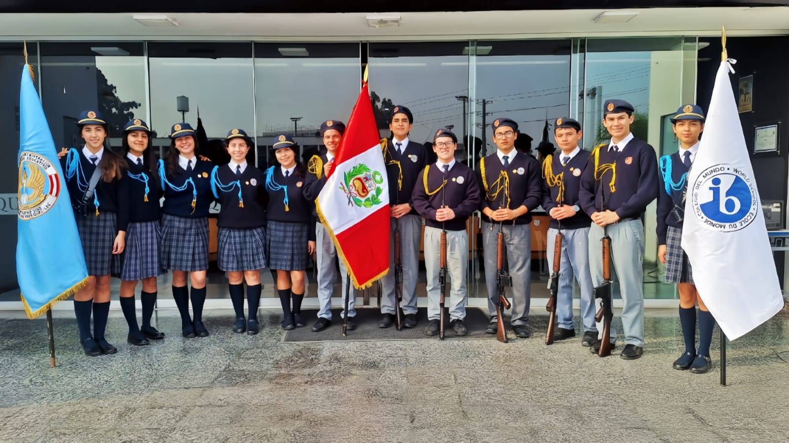 FOTO IB QUIÑONES